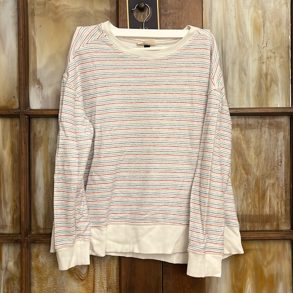 Lightweight sweater